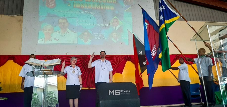 New Territorial Leaders, Colonels Garth & Patti Niemand